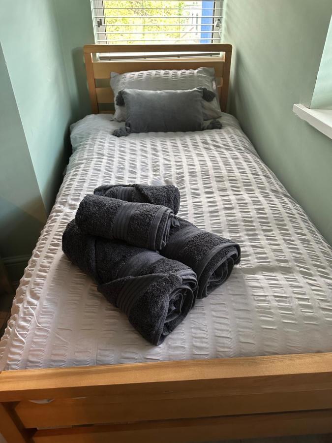 The Angel Inn Troed-y-rhiw Екстериор снимка